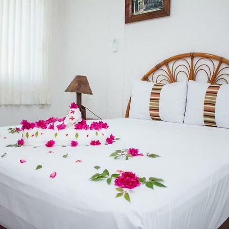 Villa Lupita Zihuatanejo Exterior foto